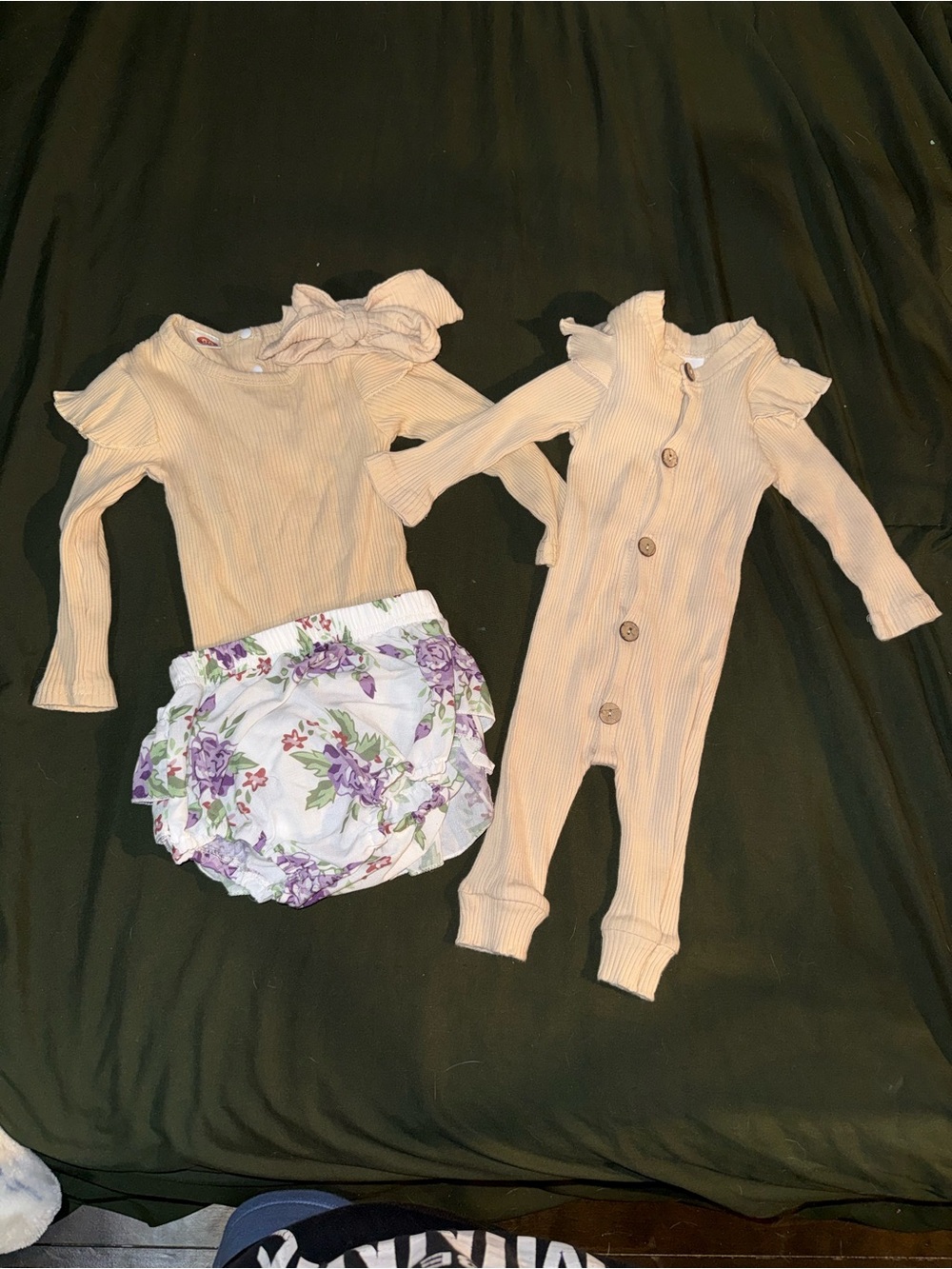 Neutral Ribbed Baby Two-Piece Set with Floral Bloomers